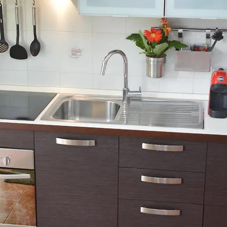 Apartment Flat Center Porta Susa, Free Parking Wifii Smart Tv Sky Turin